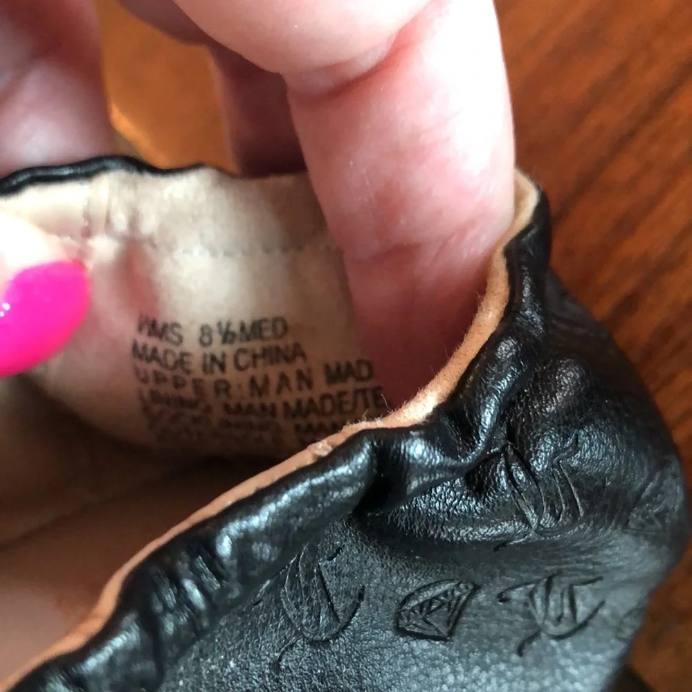 Juicy Couture Flats - Picture 4 of 9